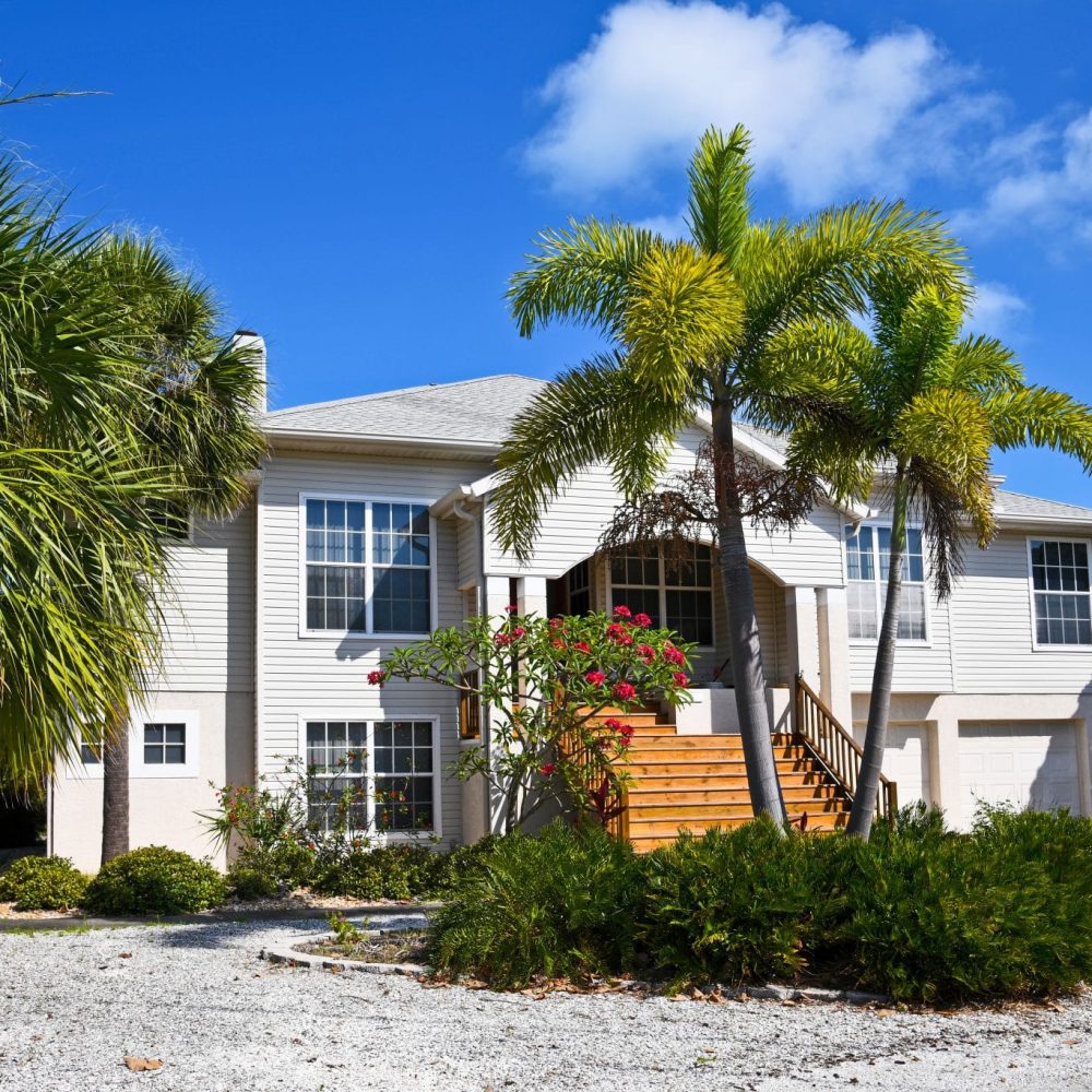 A Beautiful Florida House Near the Beach for Rent or Sale. Make a Great Rental Property